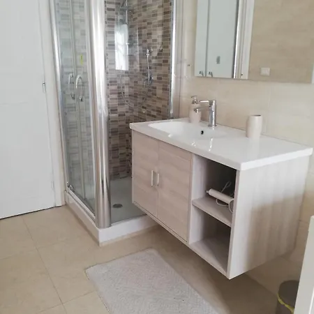 Vacanze Romane Apartment *